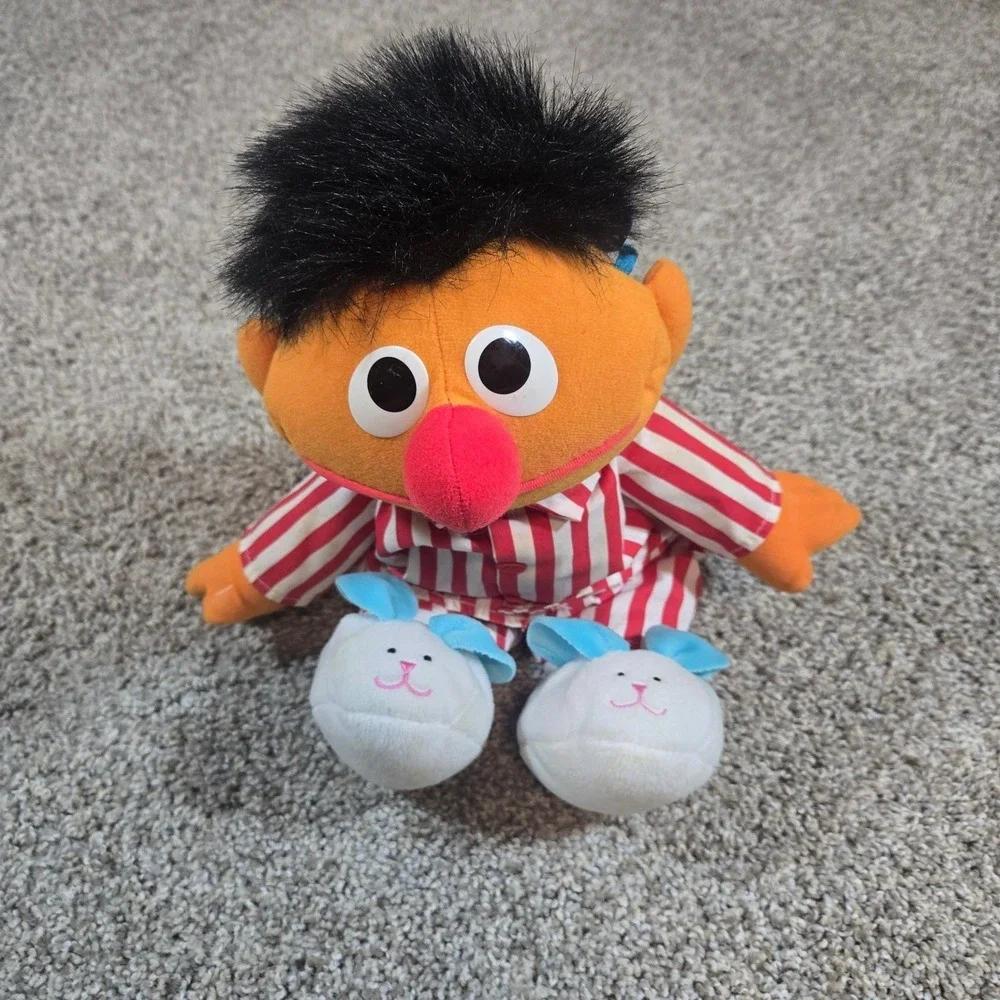 Sesame‎ Street Sing & Snore Ernie Talking Plush Pajamas Sleep WORKS Vintage 1996
